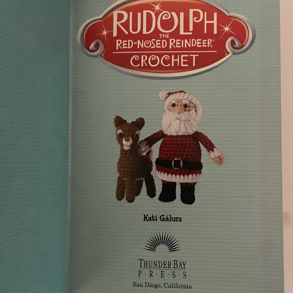 Rudolph the Red-Nosed Reindeer Crochet Kit 12 Projects New in Box - Picture 12 of 17